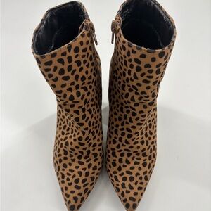 Bamboo Women’s Leopard Print Ankle Booties Heels Pointed Toe Side Zip Size 7